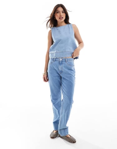 ASOS DESIGN 90-tals raka scalloped jeans i mellanblå
