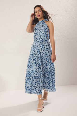 Marineblauwe maxi-jurk met paisleyprint voor dames, zonder mouwen, geschikt voor casual en dagelijks gebruik.