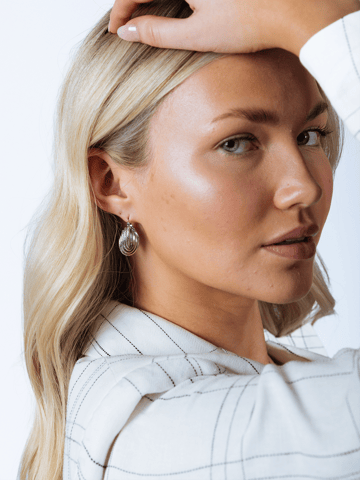 Twisted Ribbed Hoops in Silver
