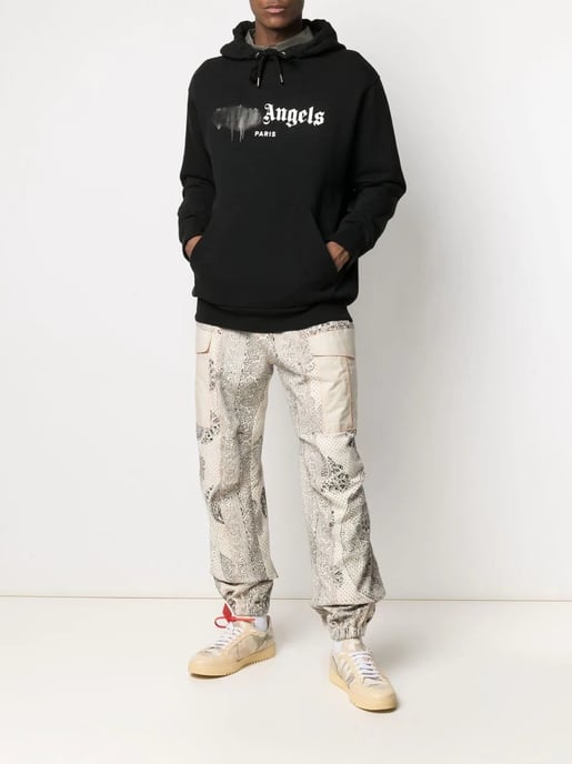 Palm Angels Paris gespoten logo zwarte hoodie - Image 4