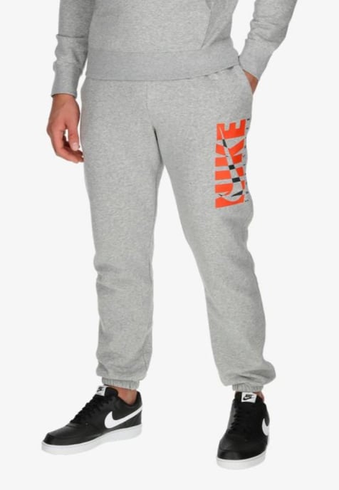 Nike heren sportbroek in grijs - Image 1