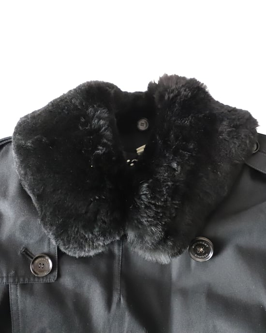 Burberry Fur-Trimmed Collar Double-Breasted Trench Coat in Black Cotton - Image 3