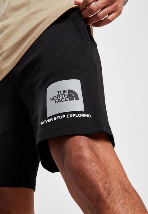 The North Face Small Box Reflecterende Logo Short in Zwart - Image 3