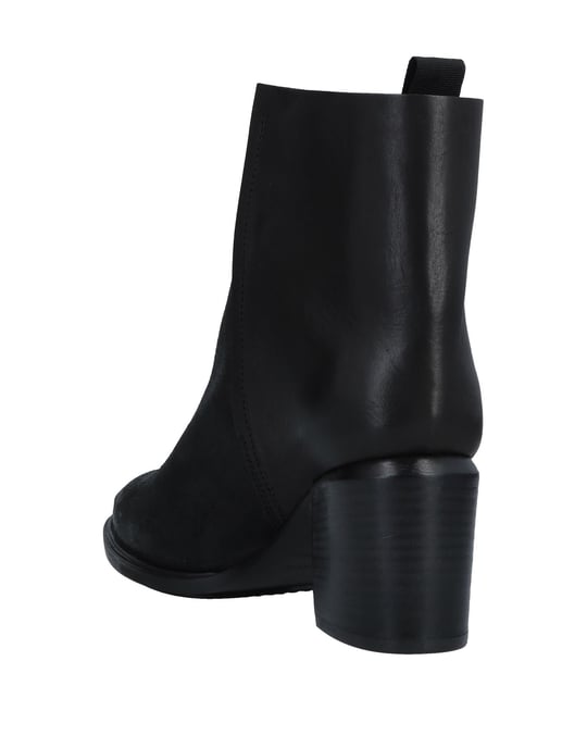 Vic Matie Women's Ankle Boots Black Leather