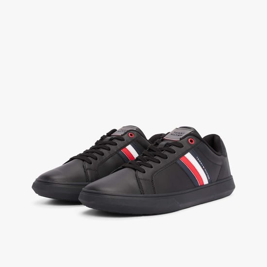 Heren Tommy Hilfiger Essentiële Leren Cupsole Sneakers in Zwart - Image 2