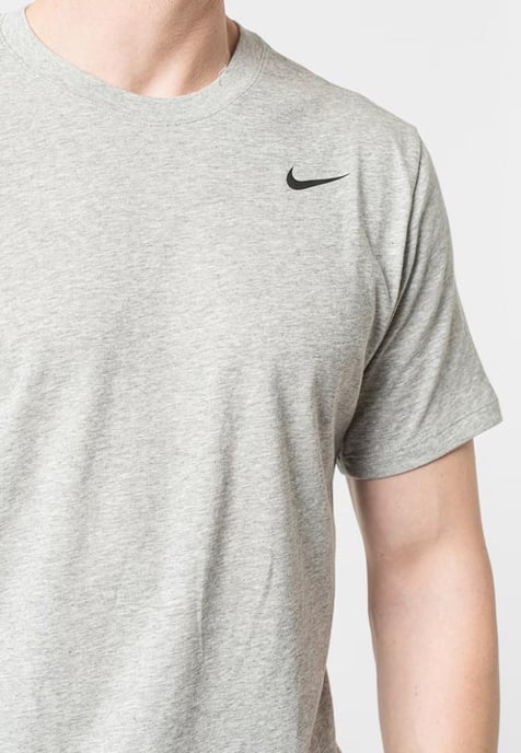 Nike Dri-FIT T-shirt in grijs - Image 4
