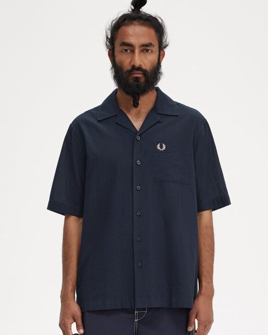 Fred Perry Heren Lichtgewicht Textuur Revere Kraag Korte Mouwen Shirt - Image 1