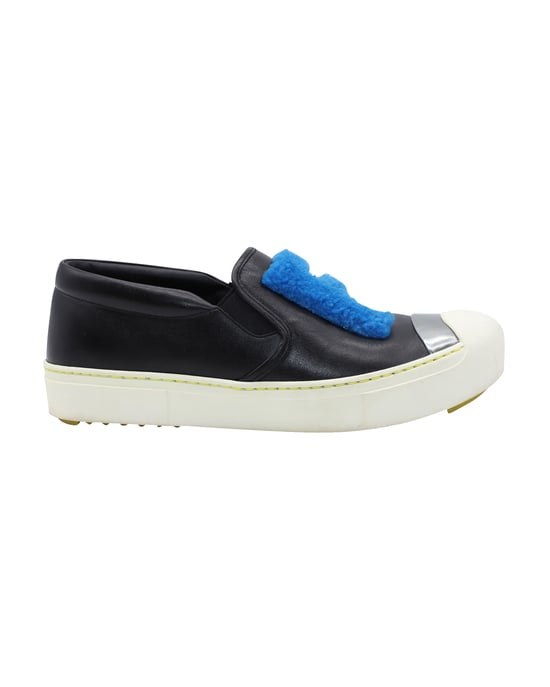 Fendi FF Schapenvacht Slip-On Sneakers in Zwart Leer - Image 1