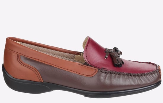 Cotswold Biddlestone Leren Dames Loafers In Kastanjebruin/Tan/Wijnrood - Image 1