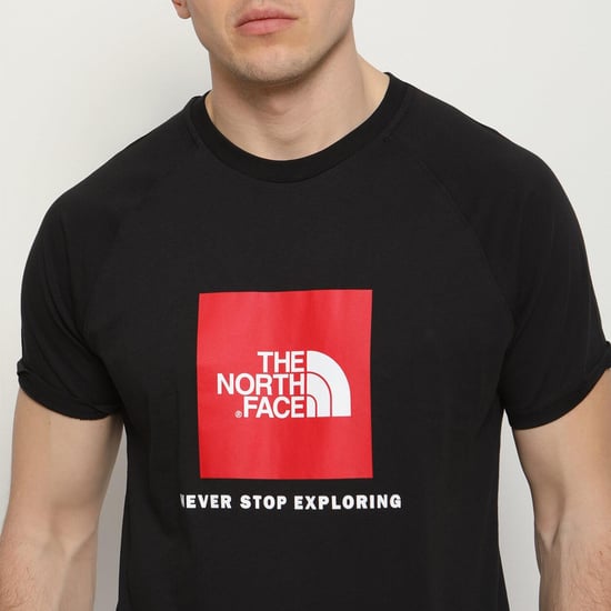 The North Face Heren Reglan Sleeve NSE T Shirt Zwart - Image 3
