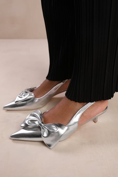 Wheres That From Womens 'Spain' Wide Fit Low Kitten Heels Pointed Toe Bow Detail