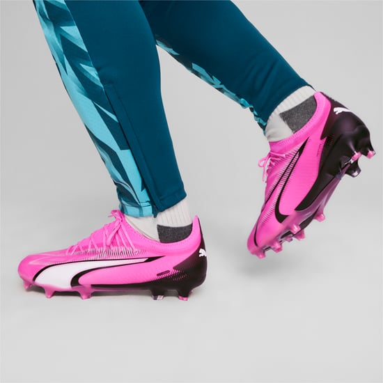 PUMA Unisex Ultra Ultimate FG/AG Football Boots
