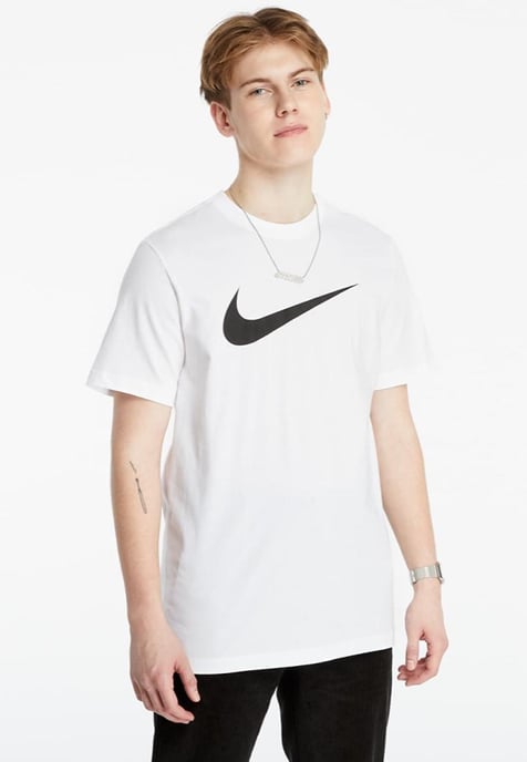 Nike T-shirt met Swoosh-logo in wit - Image 1