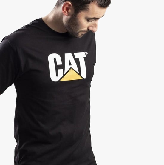 CAT HANDTEKENING LOGO Heren Katoenen T-Shirt Zwart - Image 2