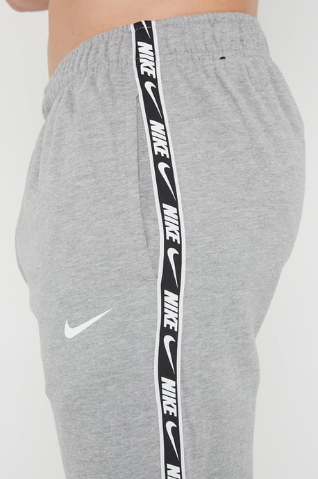Nike Mens Repeat Taping Logo Fleece Cuffed Joggers in grijs - Image 5