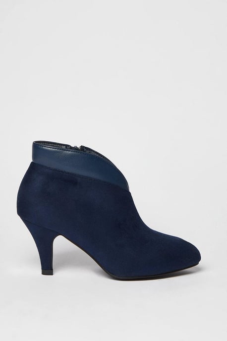 Ashleigh Soft Pointed Shoe Boots