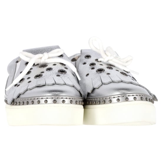 Burberry Kiltie Franje Detail Slip-On Sneakers Metallic Zilveren Leer - Image 3