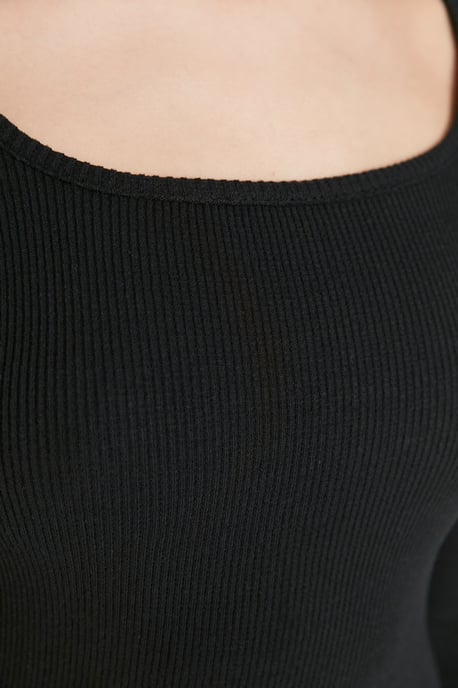 Trendyol Vrouwen Standaard mouw Ronde hals Bodycon Midi Jurk - Image 4