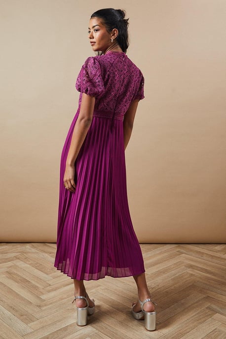 Petite Lace Puff Sleeve Pleated Midi Dress