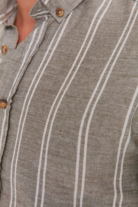 Trendyol Heren Knoopsluiting Standaard mouw Basis Shirt - Image 4