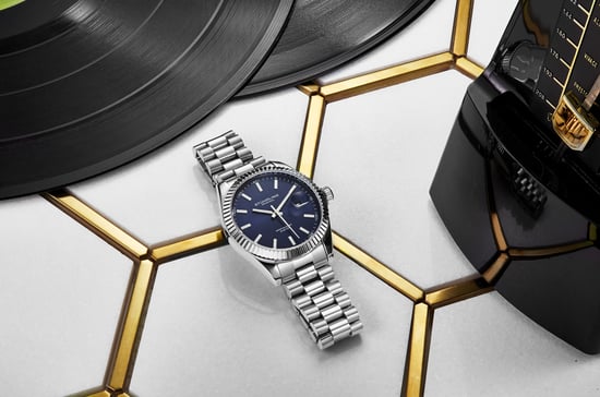Lineage 3935 Quartz 42mm Classic