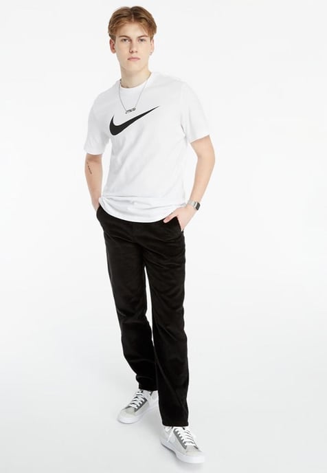 Nike T-shirt met Swoosh-logo in wit - Image 4
