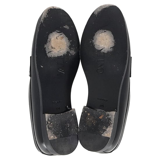 Valentino VCHAIN Loafers in Zwart Leer - Image 6