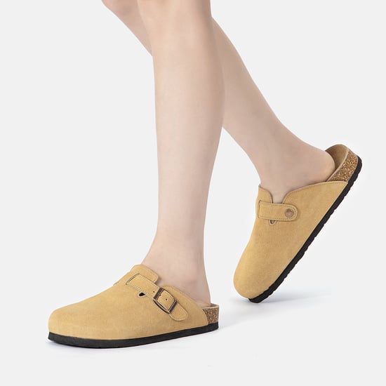 EVER AU Women Pintail Leather Comfort Clog Sandals - Camel Suede