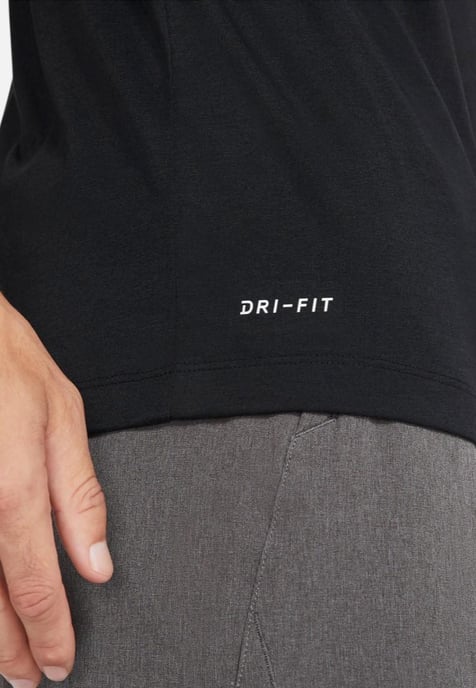 Nike Pro Dri Fit T-shirt voor heren in zwart - Image 4