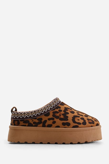 Wheres That From Womens 'Freeze' Flatform Embroidered Low Ankle Slipper Boots