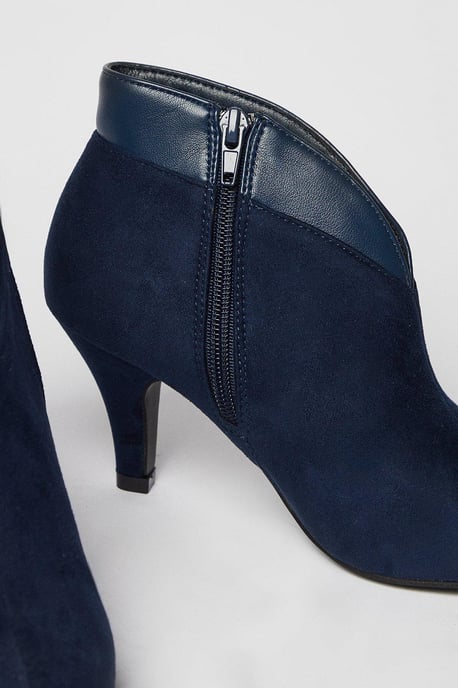 Ashleigh Soft Pointed Shoe Boots