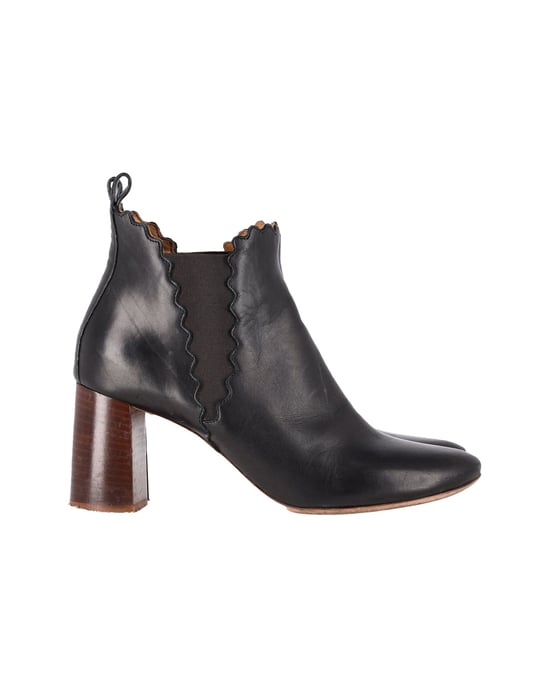 Chloé Scalloped Chelsea Boots in Zwart Leer - Image 1