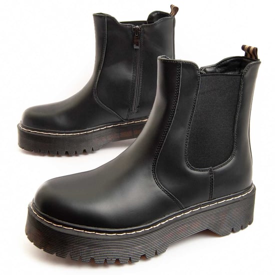 Montevita Platform Ankle Boot Botilan36 In Black