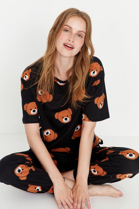 Trendyol Vrouwelijk Ronde hals Pyjama Set 2 pak - Image 4