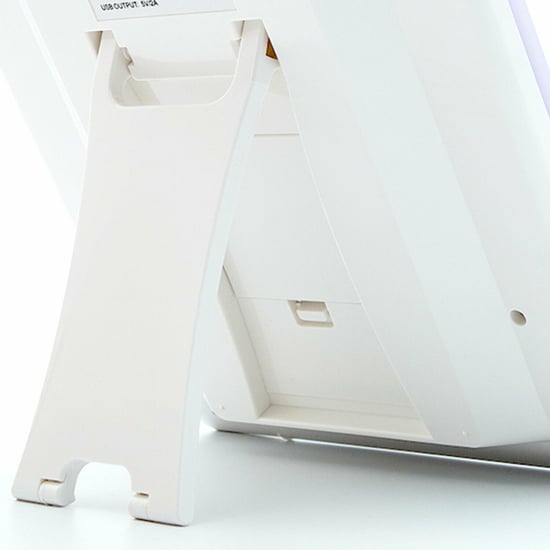 Envie USB And Battery Operated Multi- Light Beauty Mirror