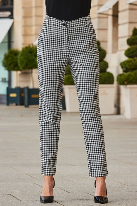 Black & White Dogtooth Print Tapered Leg Trousers