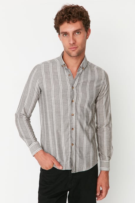 Trendyol Heren Knoopsluiting Standaard mouw Basis Shirt - Image 2