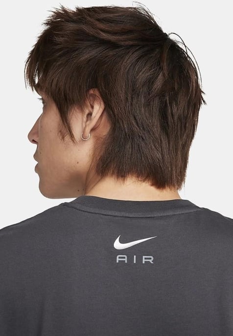 Nike Air Heren Grafisch T Shirt in Charcoal - Image 4