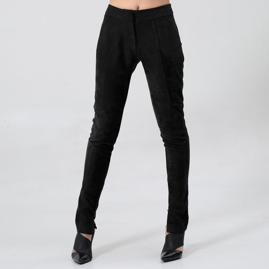 Slanke broek gestructureerd in stretch suede - Image 1