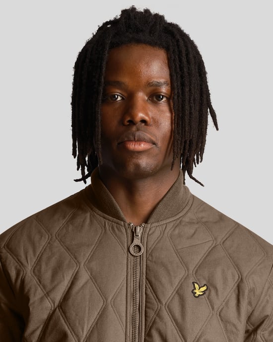 Lyle & Scott Linden kaki kort lichtgewicht jack met merknaam - Image 4