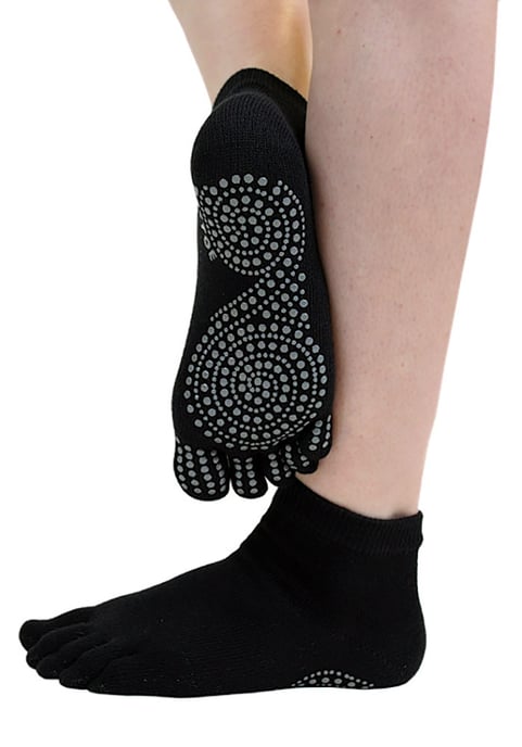 TOETOE - Heren & Dames Yoga / Pilates Antislip Vochtregulerende Lage Teen Sokken - Zwart - Image 2