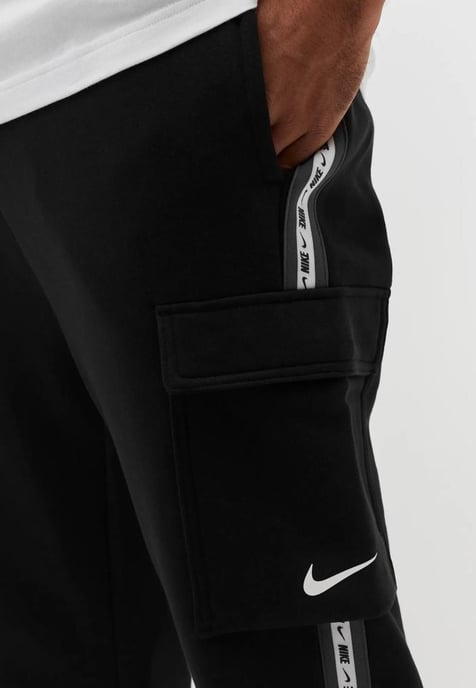 Nike Fleece Sportswear trainingspak voor heren met ronde hals in zwart - Image 6