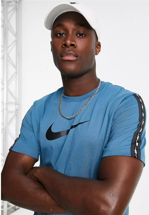 Nike Sportswear Repeat T-shirt Club in stormblauw - Image 3