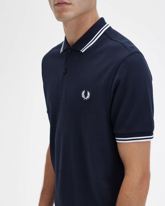 Fred Perry Heren Twin Tipped Poloshirt in Marineblauw/Wit/Wit - Image 2