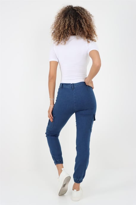 Damesjeans met elastische taille en zelfboeien in blauw - Image 5