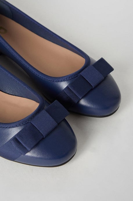 Wide Fit Paris Bow Detail Ballet Pumps - Image 4