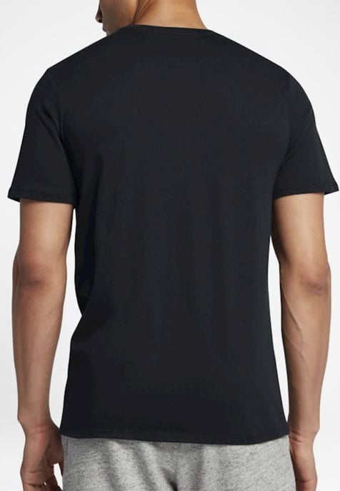 Nike Sportswear Club T-shirt voor heren in zwart - Image 2