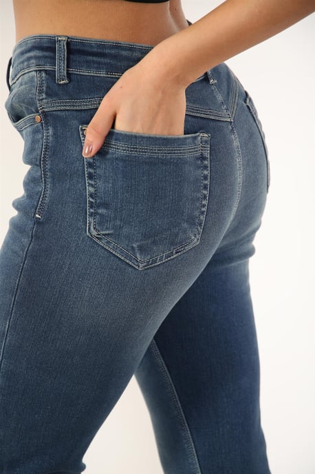 Dames Magic Shaping hoog getailleerde jeans met rechte pijpen in blauw - Image 4