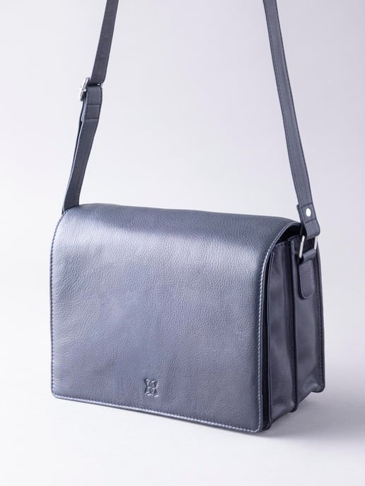 Ennerdale Leather Organiser Bag in Navy