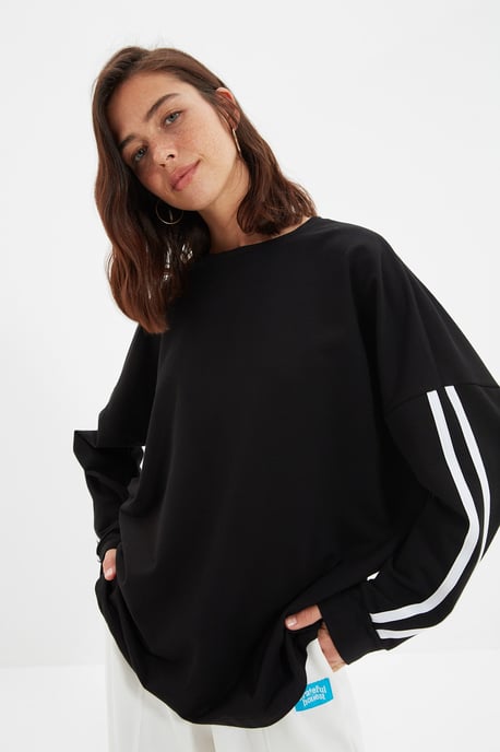 Trendyol Vrouwen Ronde hals Off-shoulder Sweatshirt - Image 2